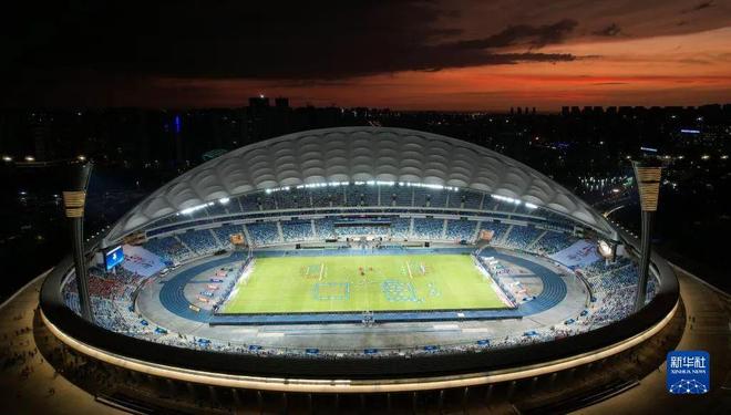 金年会APP- 阿扎伦卡重返赛场,晋级下一阶段首场状态出色,TES观众沸腾!赢得满堂喝彩